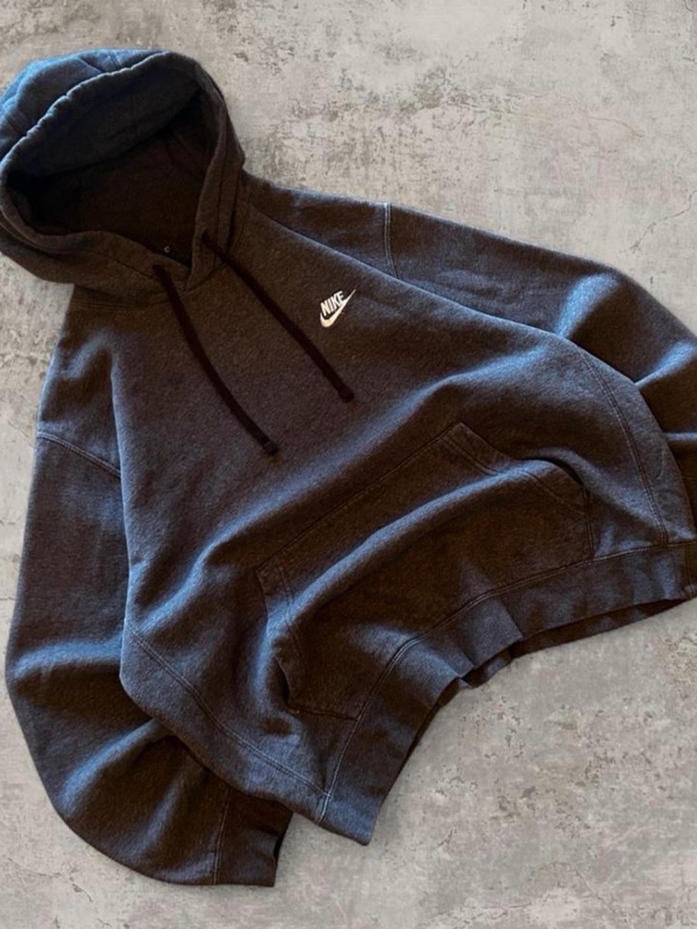 Y2k dark grey Nike essential relaxed fit embroidered logo blank hoodie large